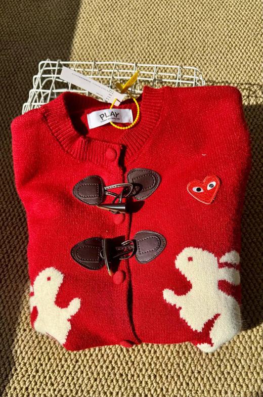 F011262甜美学院感红色兔子牛角扣针织开衫 商品图6