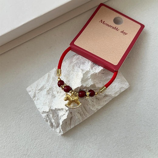 阿吉豆红绳马上有钱吊坠红色玛瑙手链本命年小马串珠-纪念日百货门店同款168646075 商品图3