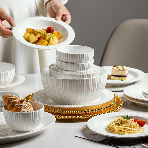 摩登主妇釉下彩白瓷米饭碗家用高级感餐具碗具吃饭碗个人专用小碗 商品图0