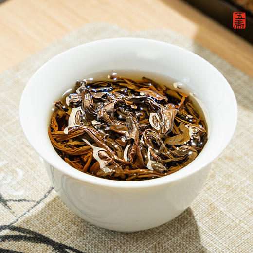 【马年】茶叶 红茶 武夷红茶 马年礼盒 红茶 圆方印 马年礼盒 茶饮 五虎 160g 商品图8