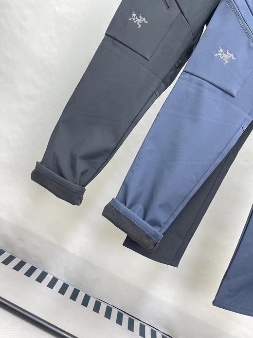 F011254户外软壳防风抓绒重工刺绣银色Logo松紧长裤 商品图5