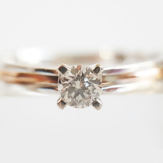 老庙AU750双色金镶天然经典简约四爪款0.175克拉钻石戒指11号（戒圈可改）261225AK17 商品图3