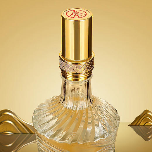 【新年预售：2月12日至2月24日停发】宜宾五粮液 马年感恩酒礼盒 商品图2