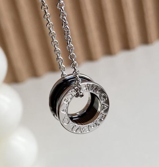 独家对版CNC数控精雕 精工高定 宝格丽BVLGARI 慈善款小红人项链 黑陶瓷搭配银色的设计  男女同款 百搭且优雅知性气质，经典款绝对不会出错！ 商品图2