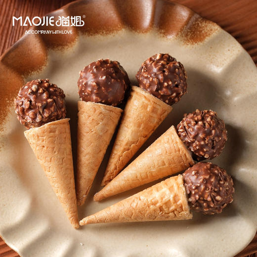 费列罗榛果威化巧克力坚果脆筒 商品图0