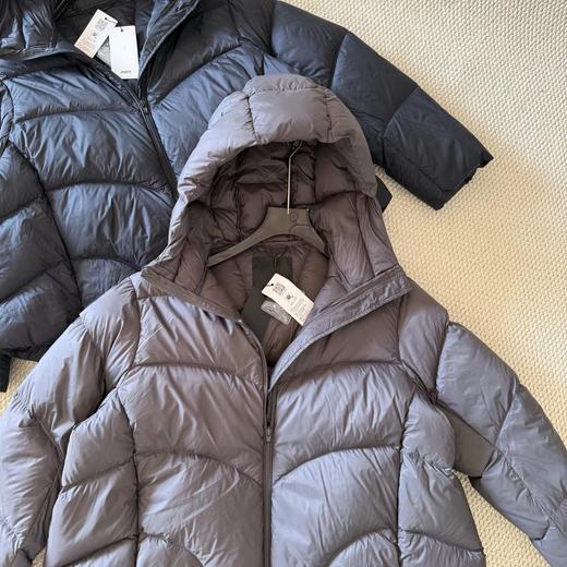 F011239冬新品连帽羽绒服宽松泡芙女士外套 商品图7