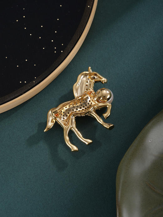 子佩集【马上圆梦】珍珠惜王妃胸针【XXXZ243】10mm珠镀金骏马2601 商品图4