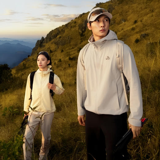 伯希和户外软壳衣女款CORDURA耐磨防风徒步登山外套运动上衣男款 商品图3