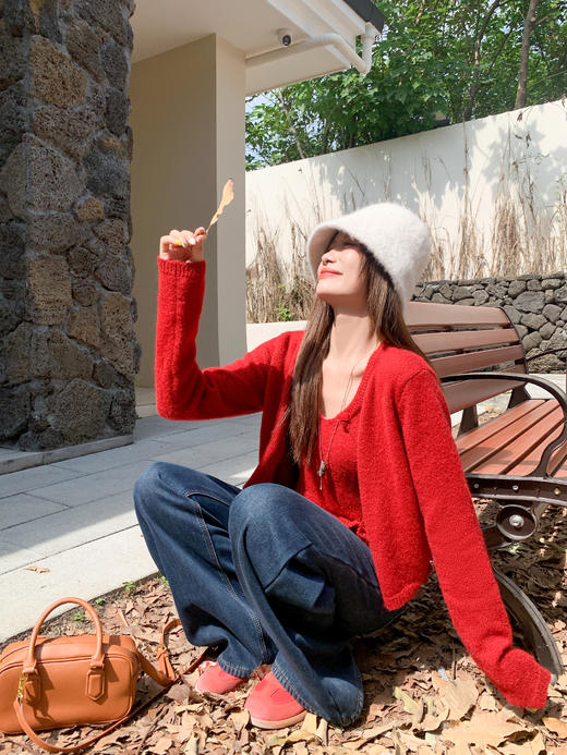 <曾小咸推荐>现货秒杀 ！微信超特价！韩系毛衣开衫两件套 日常269.99 立减140 秒杀129.99！！ 商品图8