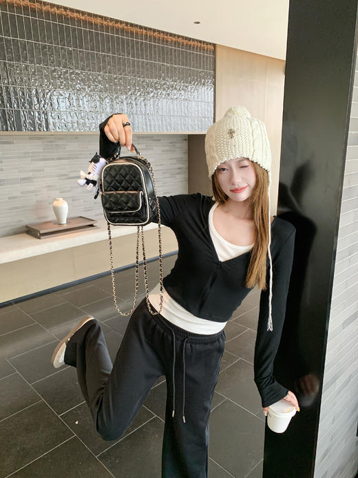 <曾小咸推荐>3.21现货秒杀 ！微信超特价！韩系V领长袖T 日常99.99 立减30 秒杀69.99！！ 休闲裤  秒杀69.99！！辣妹背心  秒杀25！！ 商品图5