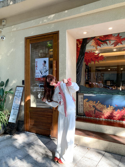 <曾小咸推荐>现货秒杀 ！微信超特价！圣诞树印花加绒卫衣（含围巾） 日常219.99 立减130 秒杀89.99！！ 商品图9