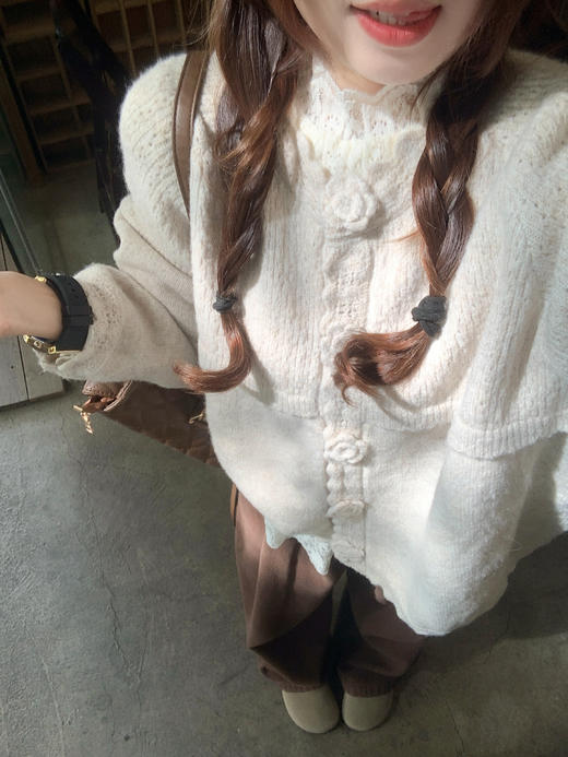 <曾小咸推荐>现货秒杀 ！微信超特价！立体花朵毛衣开衫 日常199.99 立减110 秒杀89.99！！ 商品图5