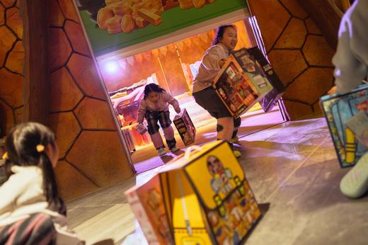 即买即用！综艺同款鲁班奇幻乐园，10000平超大室内空间，王牌特工石械阵，智慧闯关云梯阵，20+高能主题空间，超绝独特玩法，脑力和体力的双重考验。 商品图8