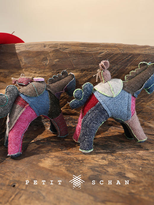 8000积分兑换 PETIT SCHAN小闪 马上有钱 羊绒牦牛绒骆驼绒圈纱百家布手工染色手工制音乐盒 商品图4