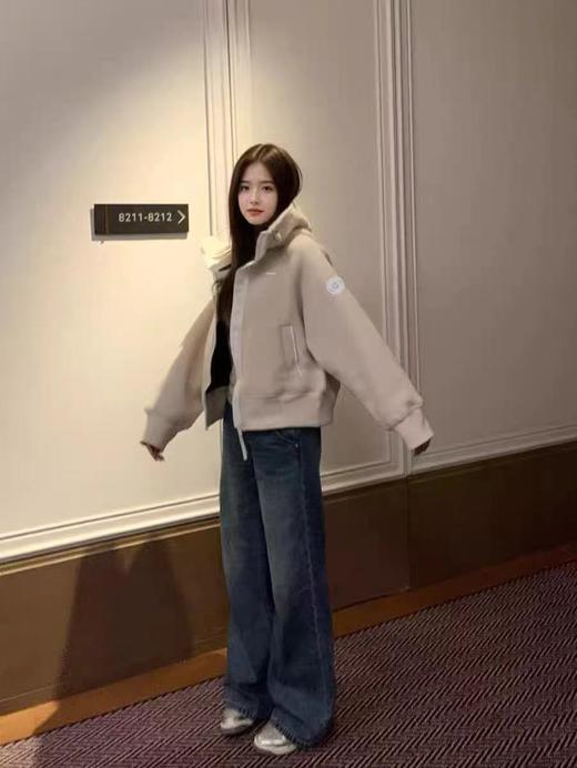 F011389新款抓绒羊毛饰章连帽夹克外套男女同款 商品图8