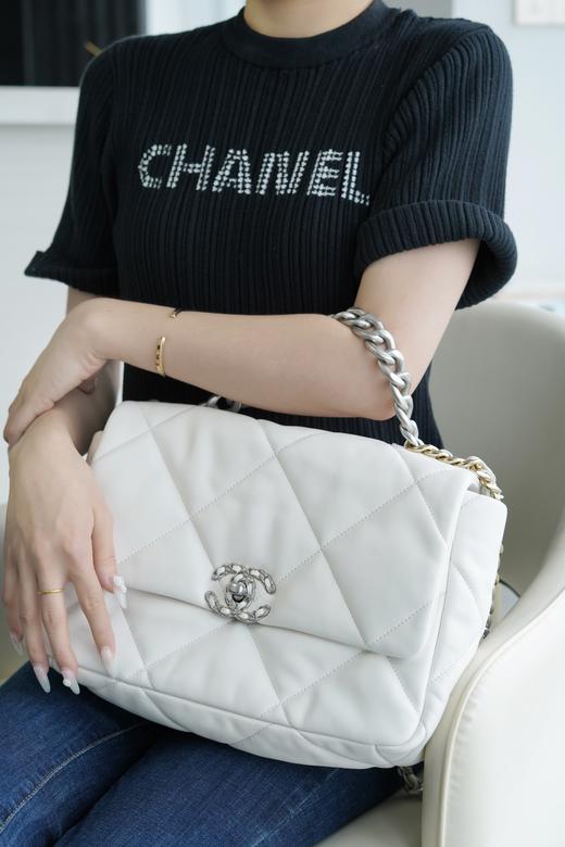 CHANEL香奈儿 19Bag 系列翻盖双链条 羊皮 单肩斜挎包 （大中小号）（LZ*MM） 商品图9