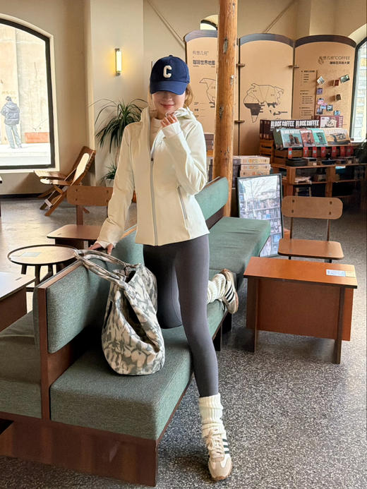 2601201  cross chill 加绒款 健身外套，当内搭保暖 商品图6