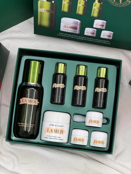 F011377精粹水150ml+水30ml*3+精华面霜60ml+面霜7ml*3旅行八件套盒 商品图1