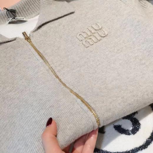 F011303新款暖色LOGO贴布绣羊毛翻领拉链长袖开衫外套 商品图11