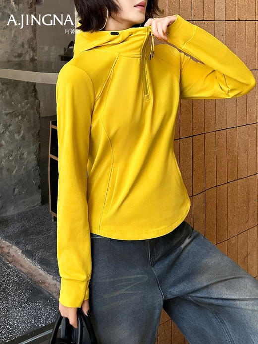 【LU系修身】阿菁娜冬季新款细节感连帽衫LU系修身半拉链设计黄黑双色F30D302020 商品图2