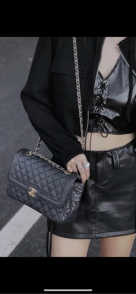 Chanel 黑金 牛皮 2015 东京秀场 限定 斜挎包 商品图3