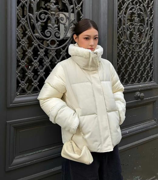 一店k（太哇塞了！订单货！）又又又来好东西啦！🤤贵妇级别！太高级了！750蓬90白鸭绒！二合一设计！北欧科技面料！羊毛点缀！三种面料拼接！四层防钻绒面料！贵贵快上万了都 M家羊毛拼接羽绒夹克 商品图0