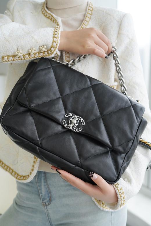 CHANEL香奈儿 19Bag 系列翻盖双链条 羊皮 单肩斜挎包 （大中小号）（LZ*MM） 商品图10