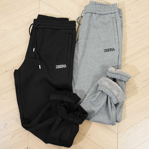 【秒杀价已调 直接拍】一家3代都能穿的宽版卫裤 杰尼亚 简单舒适好穿的冬季男士加绒束脚卫裤 看着都暖和 商品图0