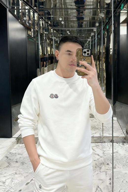 F011351徽章刺绣70周年纪念款套头圆领卫衣 商品图2