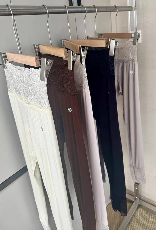 F011338纯欲氛围感拉满女款亲肤磨毛蕾丝保暖套装 商品图11