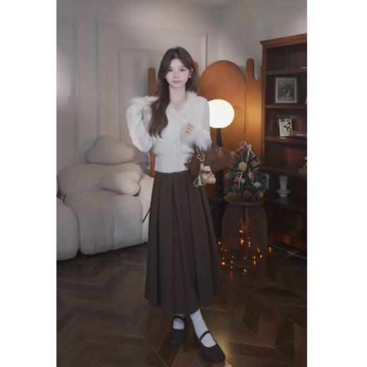 鹿向南「雨中栀子」秋冬新款韩系简约毛衣女气质慵懒收腰针织上衣 商品图3