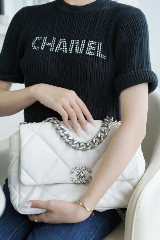 CHANEL香奈儿 19Bag 系列翻盖双链条 羊皮 单肩斜挎包 （大中小号）（LZ*MM） 商品图8
