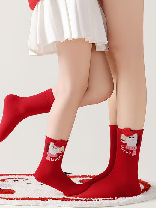 【红红火火过新年】72小时内发货 成人/儿童马年红袜子5双  高棉面料脚感软乎  亲肤透气不闷脚  无骨缝合不磨脚  弹力袜身贴合不勒腿  抗菌抗臭 不易掉色~ 商品图1