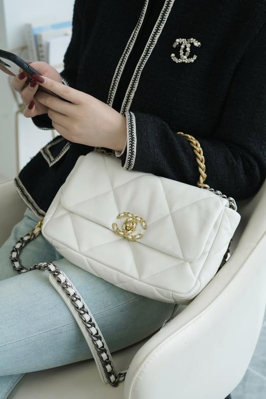 CHANEL香奈儿 19Bag 系列翻盖双链条 羊皮 单肩斜挎包 （大中小号）（LZ*MM） 商品图5
