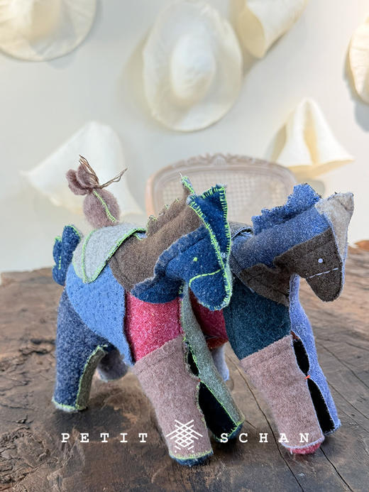 8000积分兑换 PETIT SCHAN小闪 马上有钱 羊绒牦牛绒骆驼绒圈纱百家布手工染色手工制音乐盒 商品图1