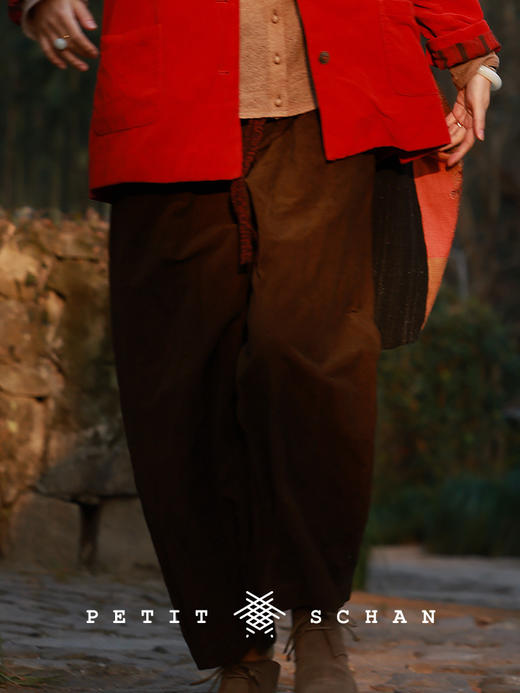 Petit Schan小闪 CLO#1027 Feel an instant connection 一见如故 棉混纺平绒皱感抽绳松紧腰萝卜裤 商品图2