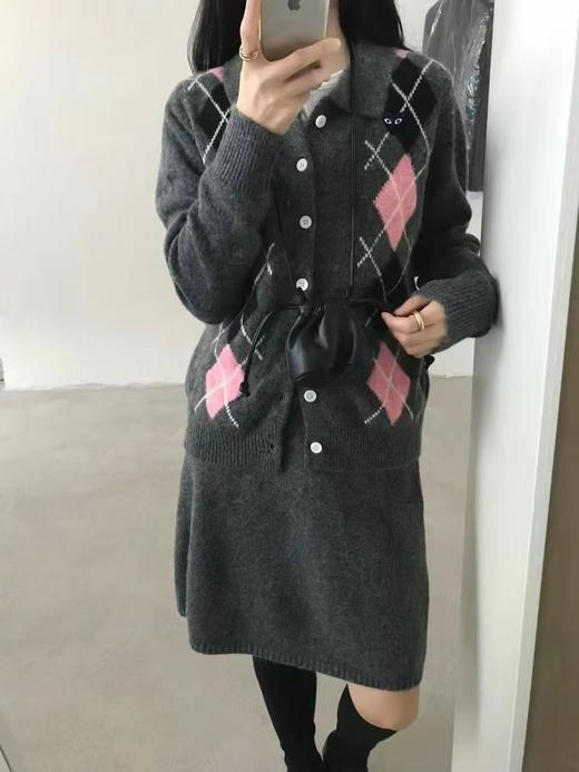 F011341学院风菱格单排扣设计针织开衫+针织半裙套装女款 商品图6