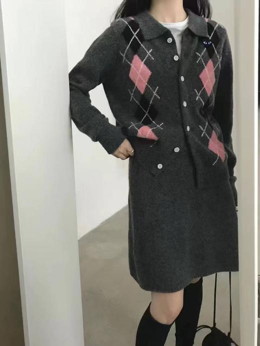 F011341学院风菱格单排扣设计针织开衫+针织半裙套装女款 商品图5