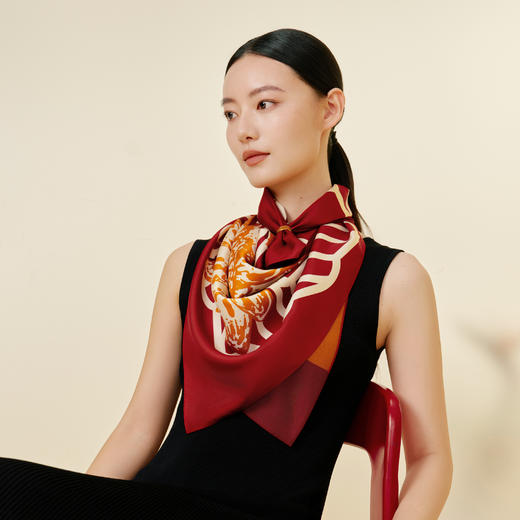 万事利“好运连连”63厘米双面印花真丝中方巾 商品图1