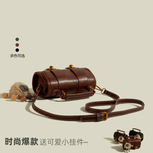 【美式高级感❗️美拉德单肩包】复古与现代的完美结合，斜挎/单肩两用，轻松凹造型，触感细腻柔软，耐磨性和抗皱性，外出小拎式2026年秋冬单肩包斜挎剑桥包女包QQ 商品图1