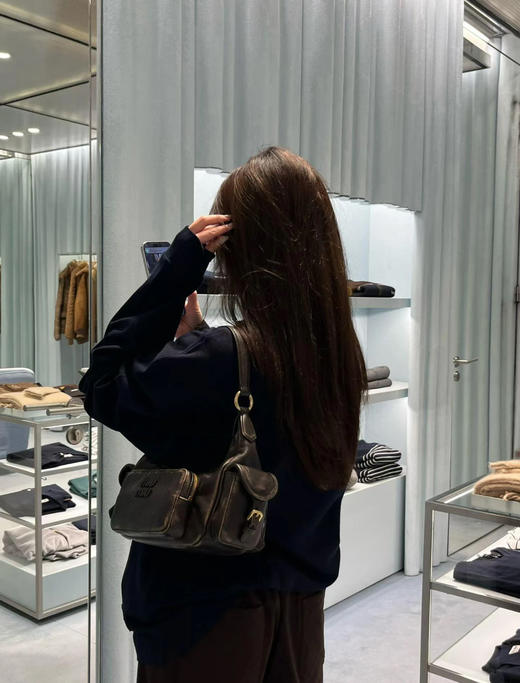 缪缪 新款来袭 斜拉链长袖POLO衫 蓝色(KX*MM) 商品图6