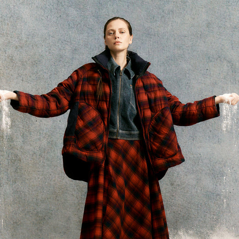 谜底两面穿羽绒服2025冬季新品红黑格子牛仔拼接保暖女254MY1618