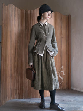 Cortana 苔绿色RIDER 羊绒圆领收腰短夹克