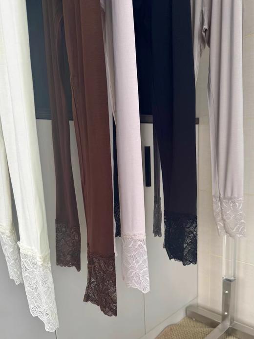 F011338纯欲氛围感拉满女款亲肤磨毛蕾丝保暖套装 商品图13