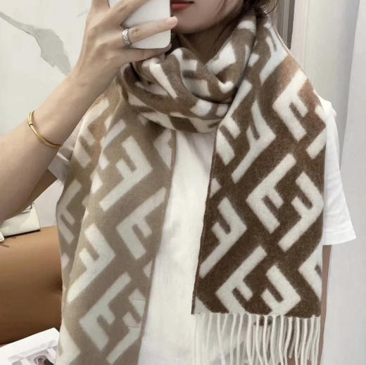 芬迪女士羊绒围巾011303 商品图8