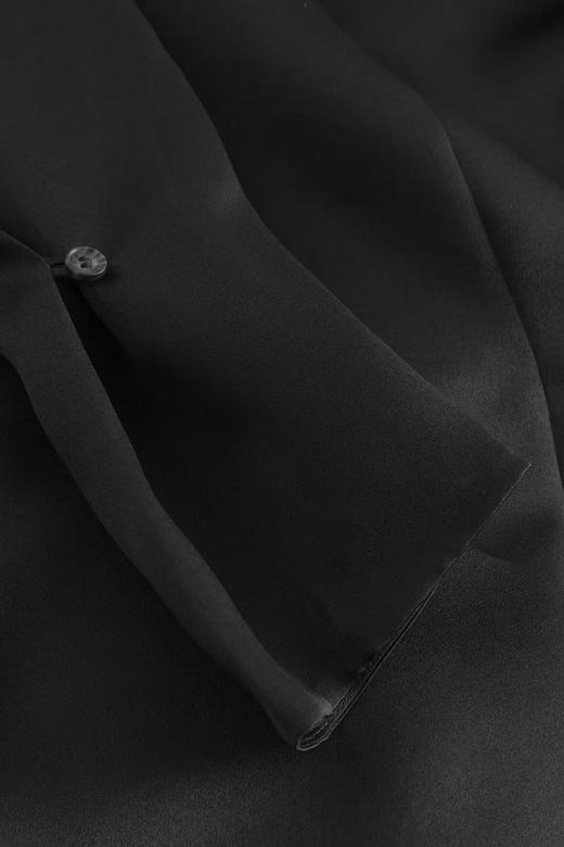 Mark Kenly Domino Tan 26PS 黑色真丝bemma收腰上衣 商品图4