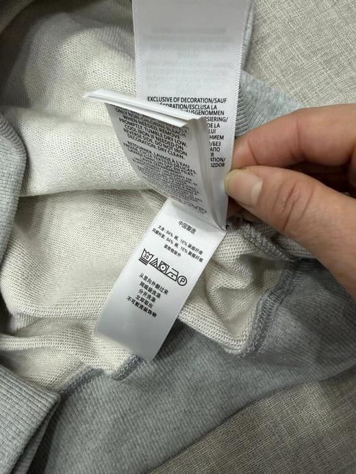 F011342早春新款时尚字母印花圆领套头长袖宽松卫衣 商品图12