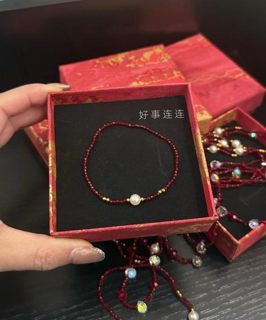 F011334新年水晶红绳系列喜庆又灵巧五彩水晶设计红手链 商品图9