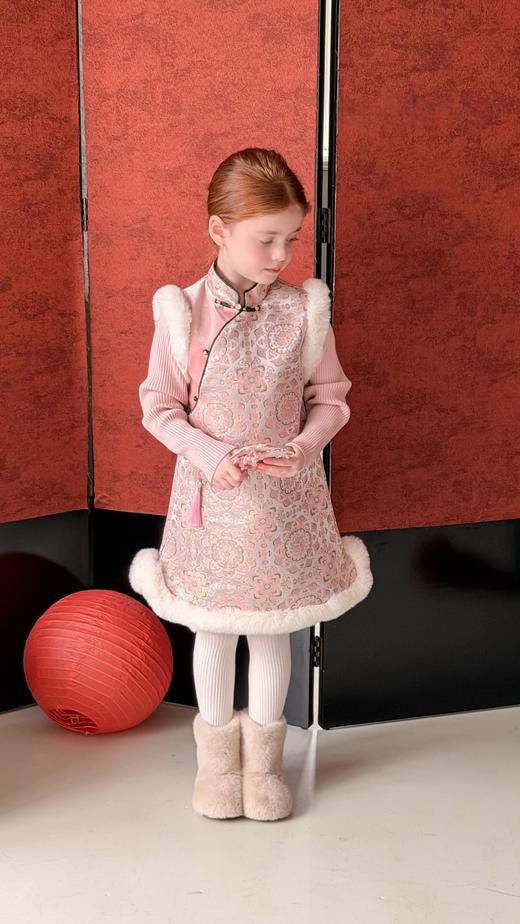 粉绒连衣裙 商品图1