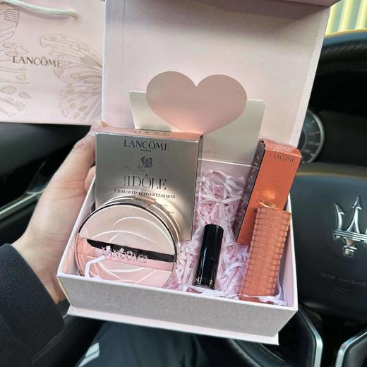 F011367是我水光气垫+限定#221口红三件套蝴蝶礼盒 商品图4